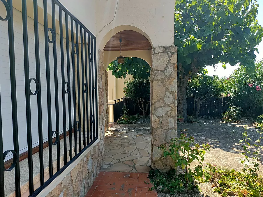 CASA EN VENTA EN EL MUNICIPIO DE  MASSANES