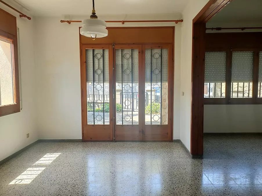 CASA EN VENTA EN EL MUNICIPIO DE  MASSANES