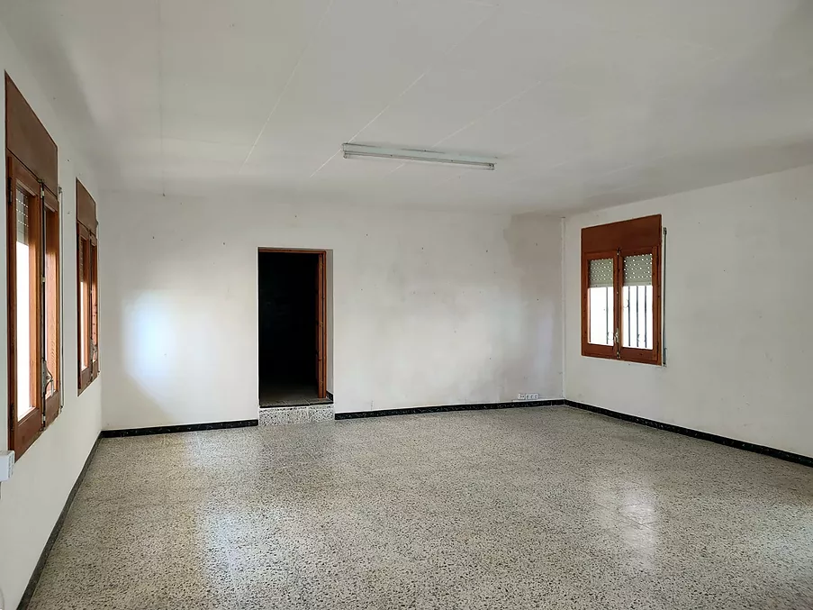 CASA EN VENTA EN EL MUNICIPIO DE  MASSANES