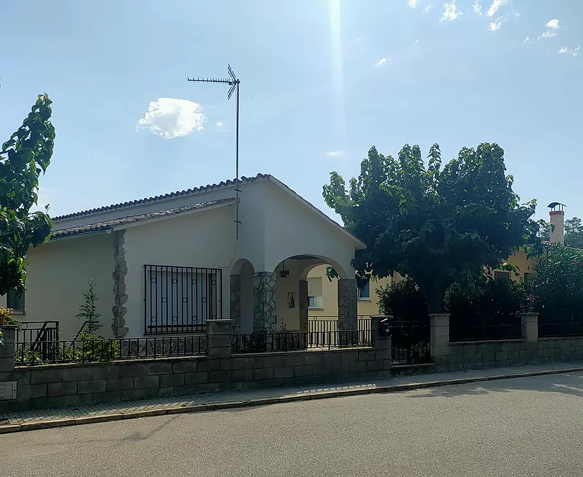 CASA EN VENDA AL MUNICIPI DE MASSANES